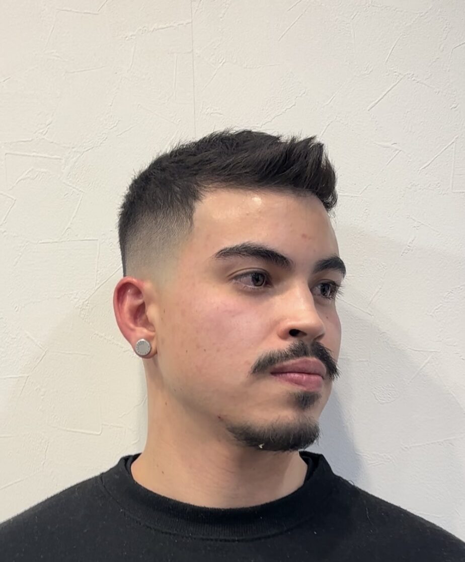 ショートフェード/ジェットモヒカン/フェザーアップ/姫路